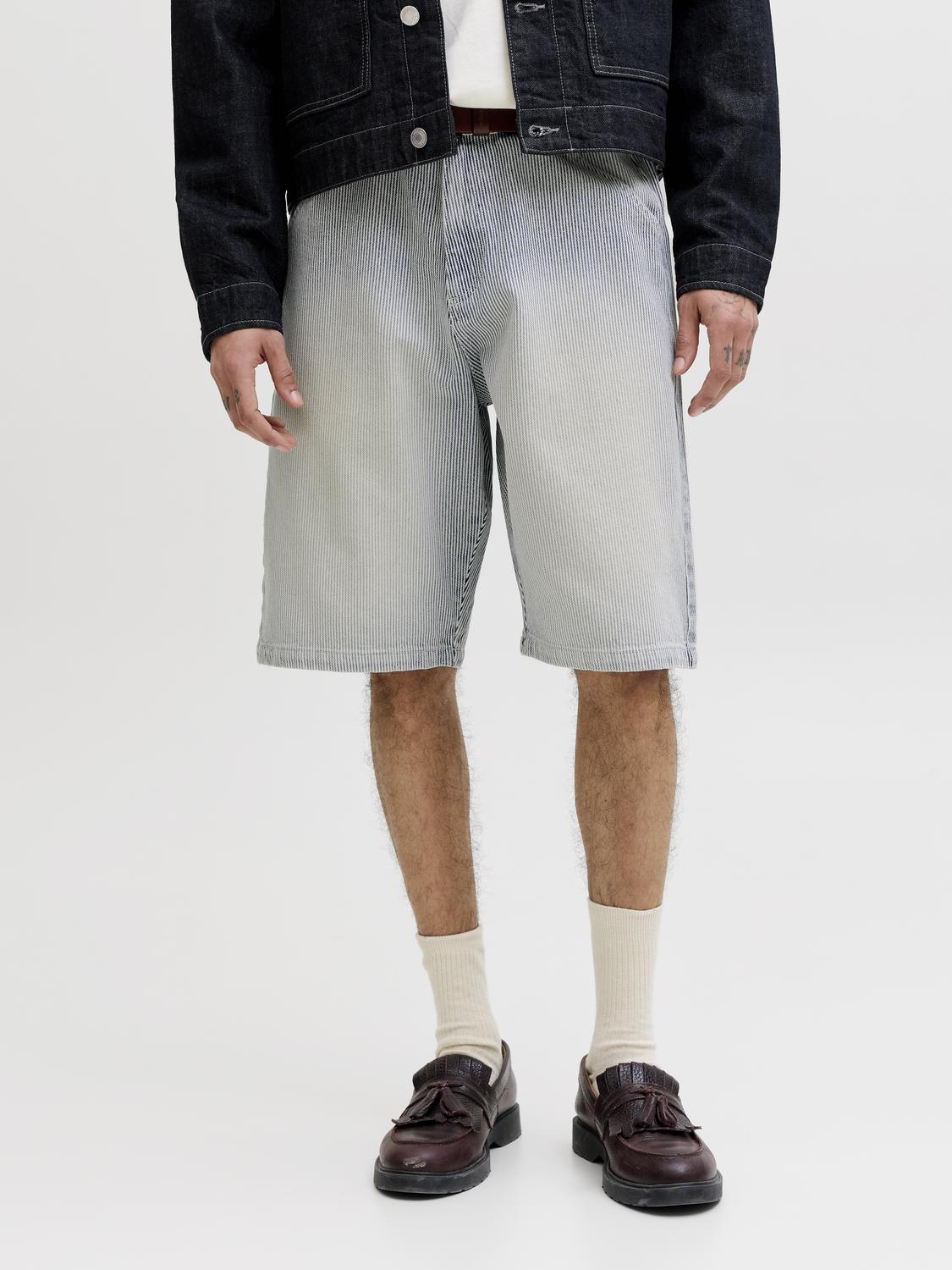 model_shot-front